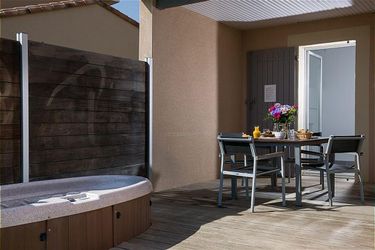 6-person holiday house Le Domaine du Golf Villa S AC