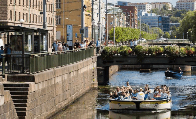 Se staden från kanalen