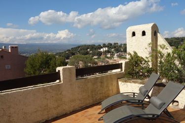 2-person apartment Hameau Madrague
