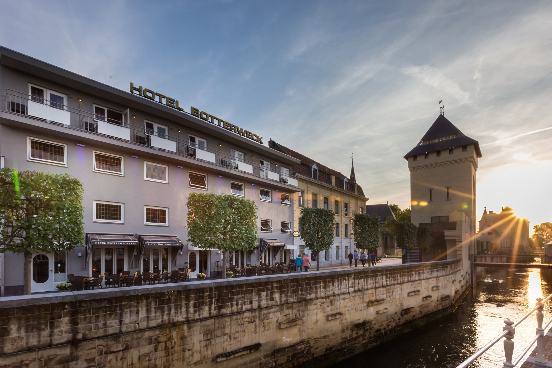 Hotel Botterweck <br/>84.00 ew <br/> <a href='http://vakantieoplossing.nl/outpage/?id=d9b22b4087f62f01f6ce05d94320fbb6' target='_blank'>View Details</a>