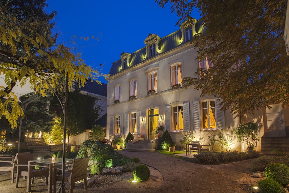 Hostellerie Cèdre & Spa • Beaune