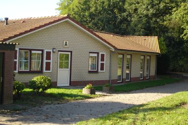 20-person group accommodation Familiehuis