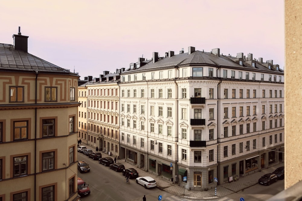 Stockholm City Chic-1-bedroom Loft for 3