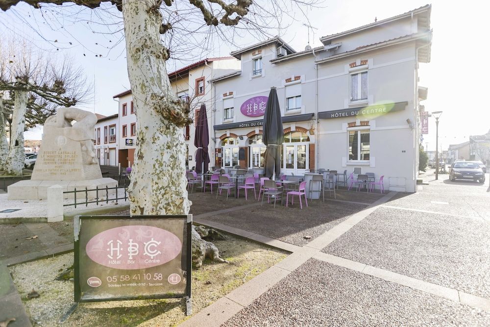 Hotel Bar du Centre.