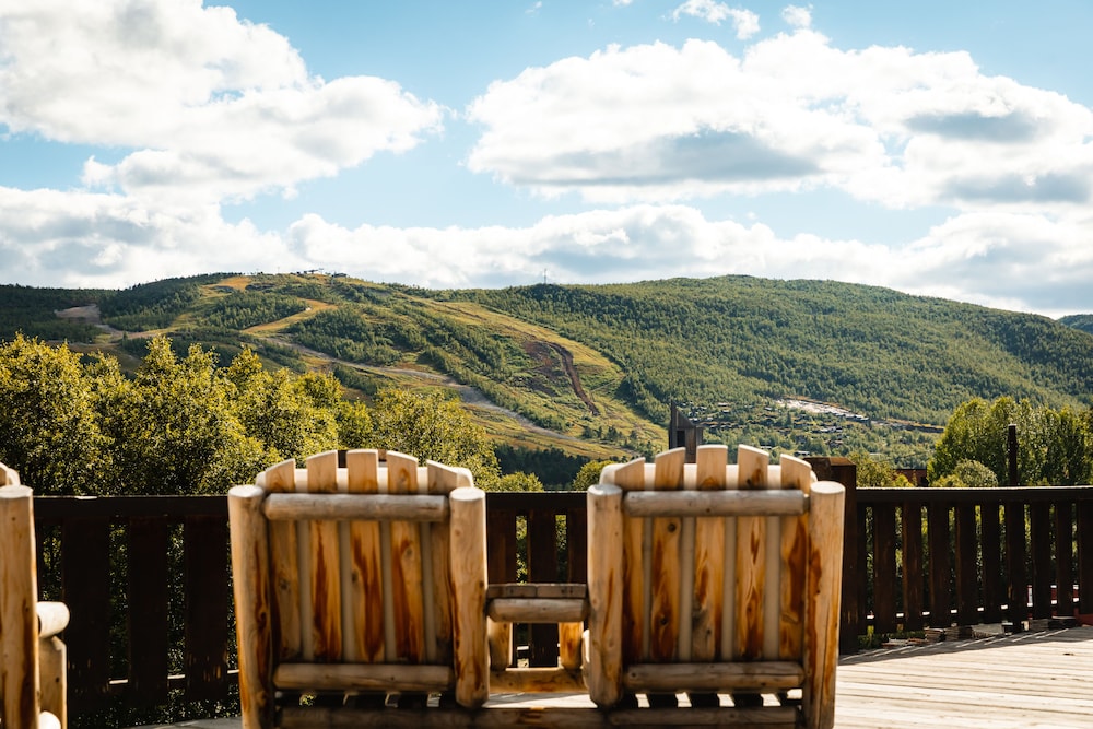 Highland Lodge