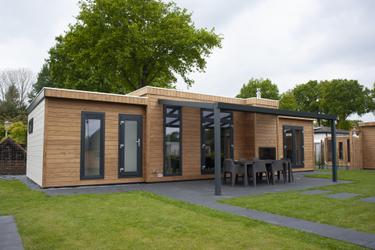 12-Personen Gruppenunterkunft Veluwe Villa met Grillhuis 6+6