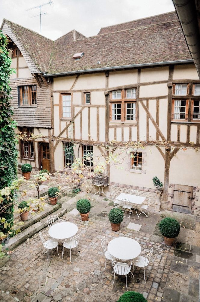 Le Champ des Oiseaux Hôtel & Spa 4.