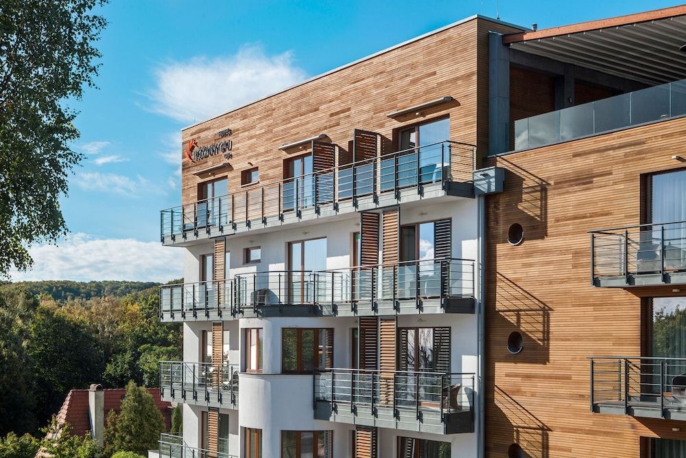 Hotel Różany Gaj - Destigo Hotels.