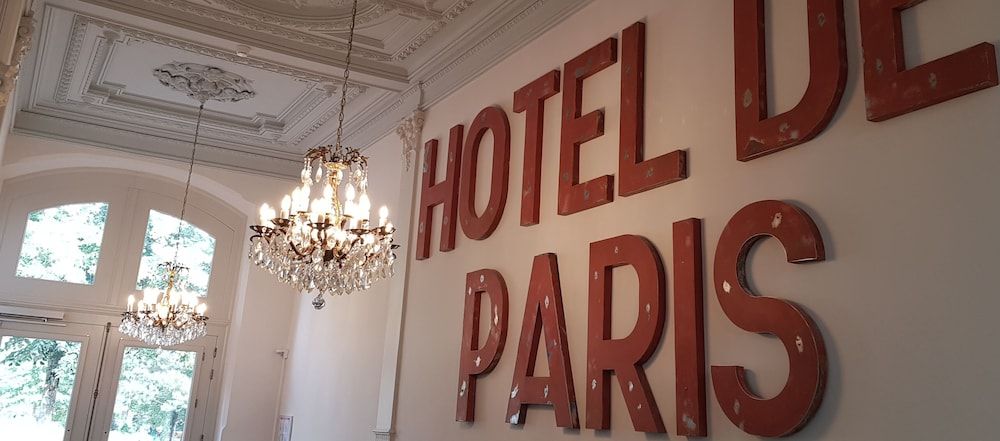 Hôtel de Paris.