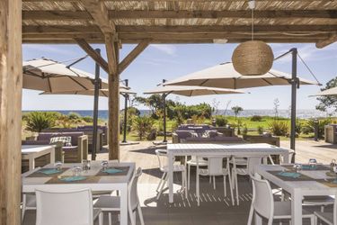 6-persoons bungalow Comfy linked Mediterranean holiday home in Corsica