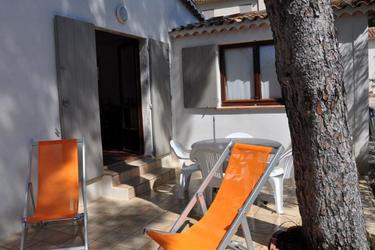4-persoons Cottage THE WELL with private garden (max 2 adults)