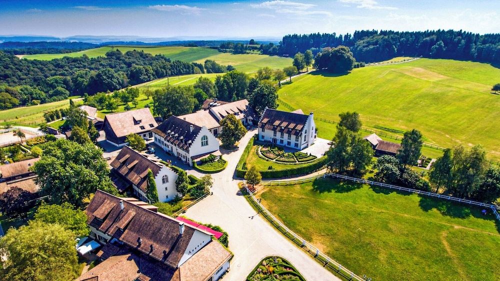 Hofgut Albführen - Hotel & Restaurant