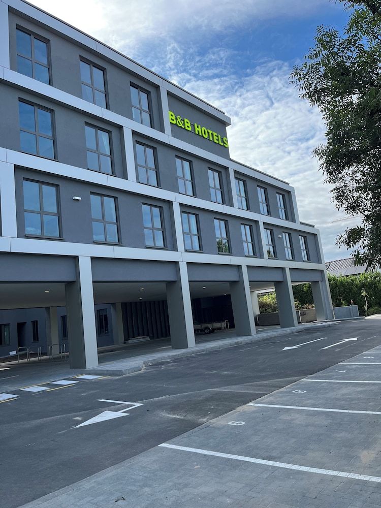 B&B HOTEL Brussels Airport.