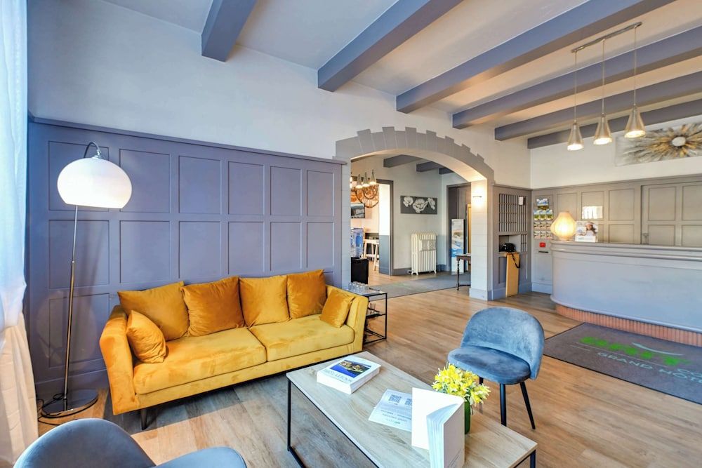 Brit Hotel Roanne - Le Grand Hotel