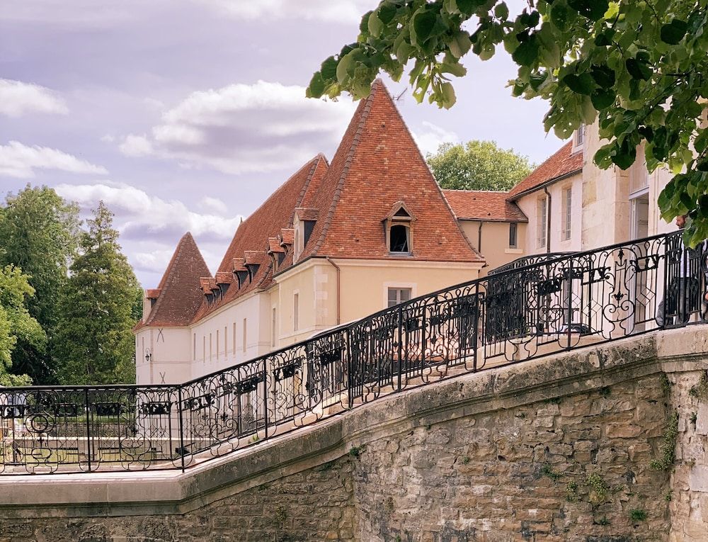 Les Sources de Vougeot.
