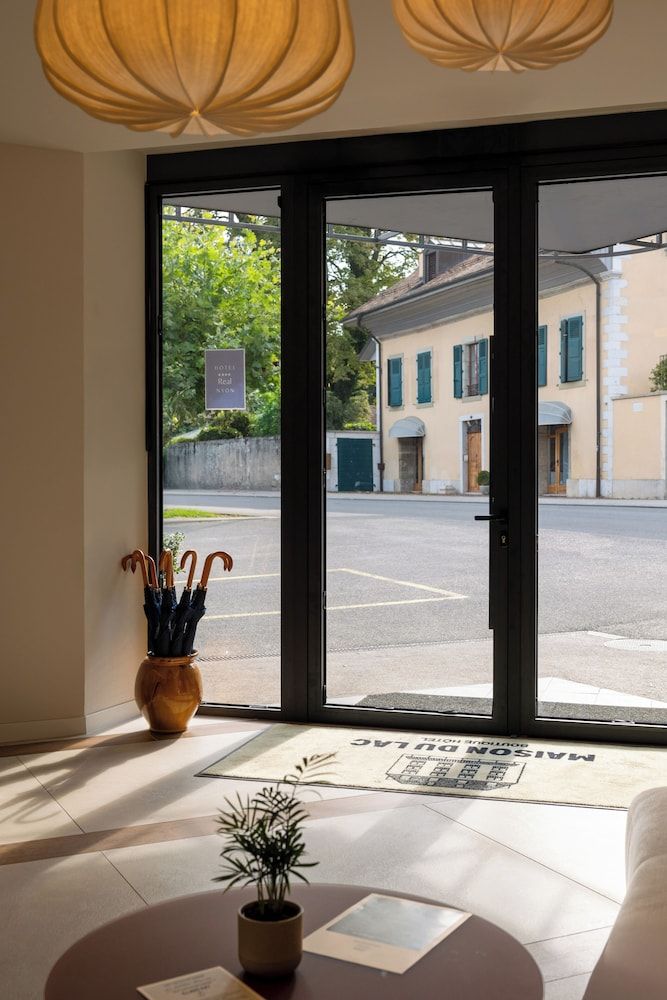 Maison du Lac Boutique Hotel.