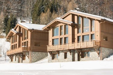6-persoons bungalow Stylish apartment with balcony or terrace in charming Megève