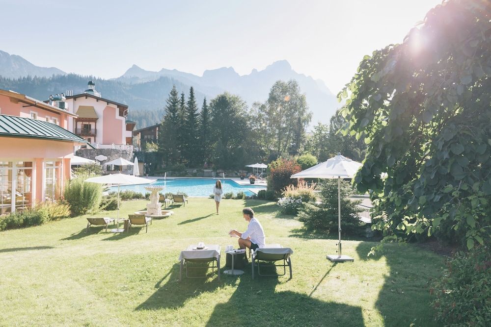 Wellnesshotel ...liebes Rot-Flüh
