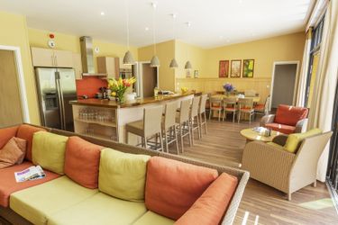 10-Personen Gruppenunterkunft VIP Cottage TF955