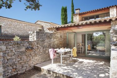 6-Personen Ferienhaus Neat holiday home with AC, 3 km. from the center of Gordes