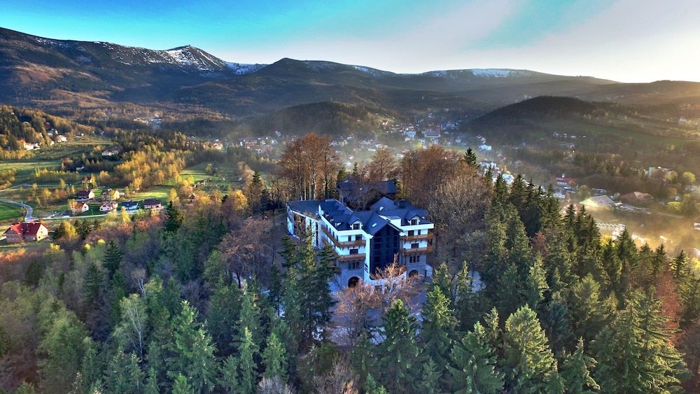 Zamek Księża Góra.