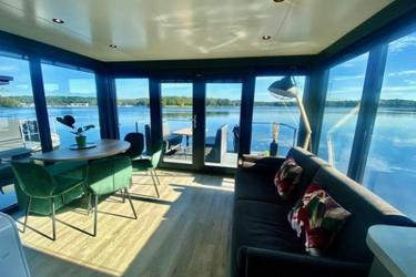 6-personne(s) Type de lodge Houseboat