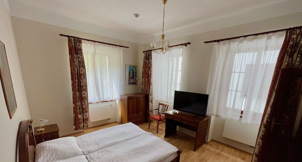 Hostel Little Quarter