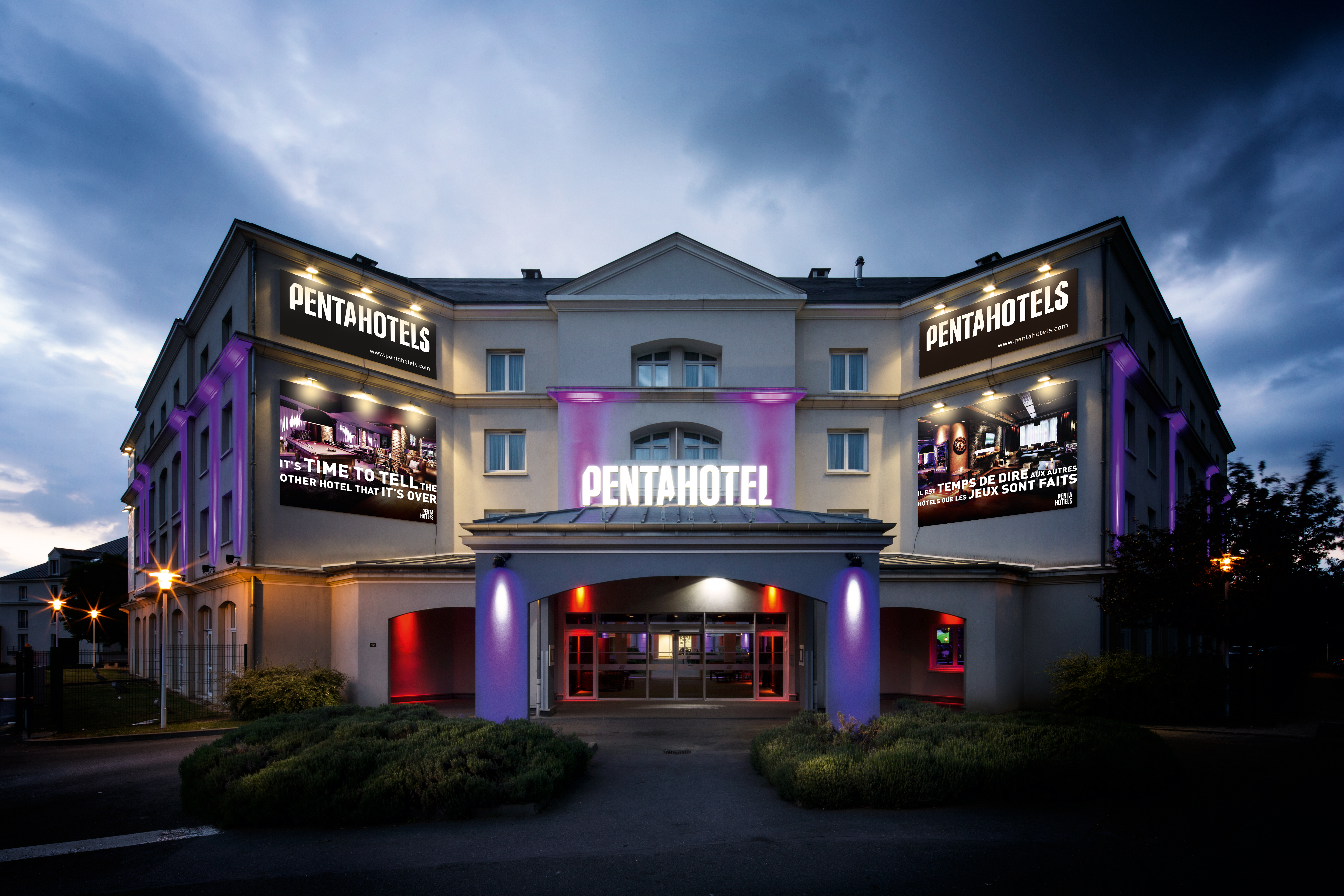 Pentahotel Paris, CDG Airport <br/>80.75 ew <br/> <a href='http://vakantieoplossing.nl/outpage/?id=396b415222e781b744a1bb90f33222ff' target='_blank'>View Details</a>