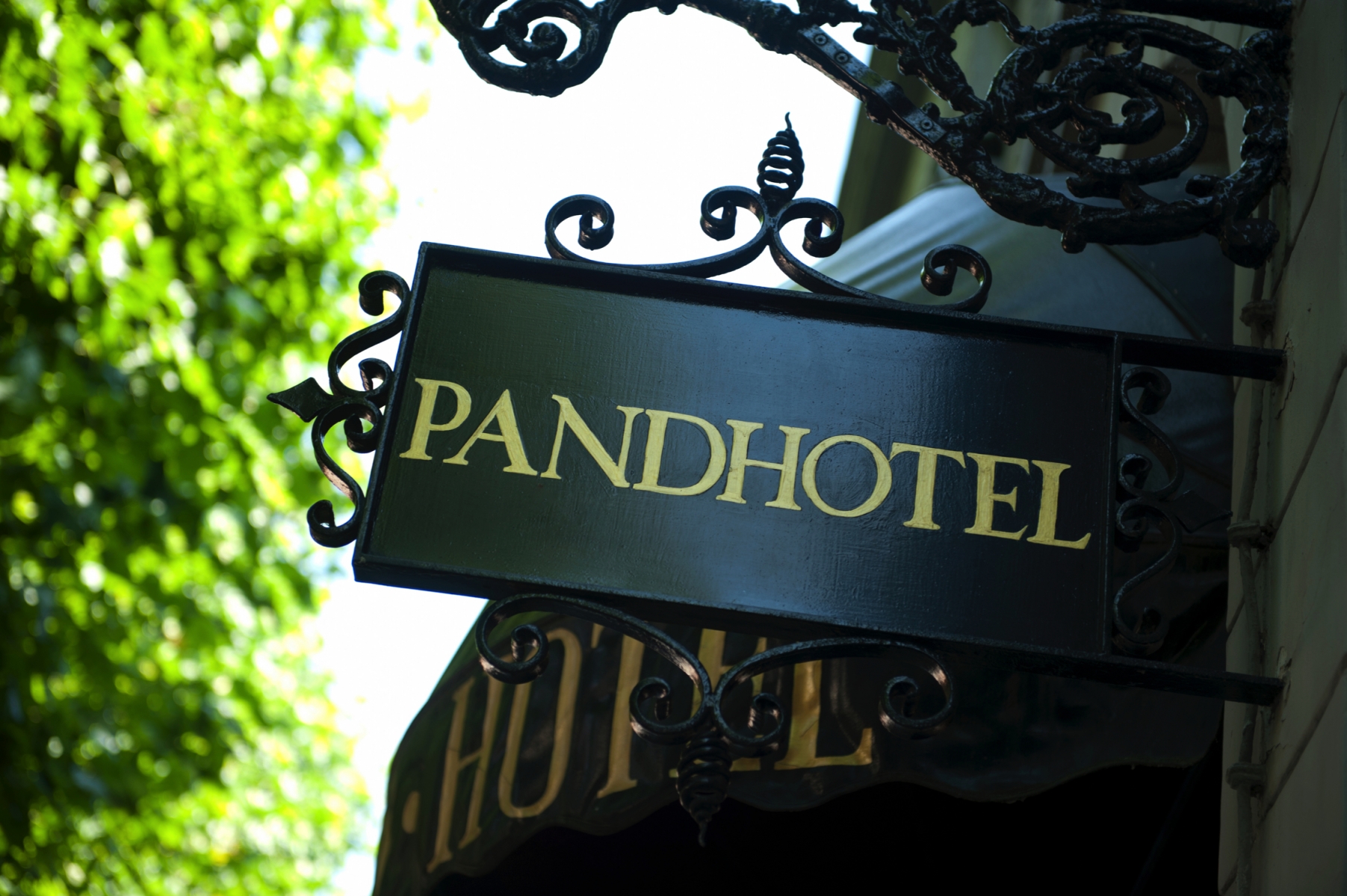 The Pand Hotel <br/>440.00 ew <br/> <a href='http://vakantieoplossing.nl/outpage/?id=9ab873310ad270284bf7db8b639dbe10' target='_blank'>View Details</a>