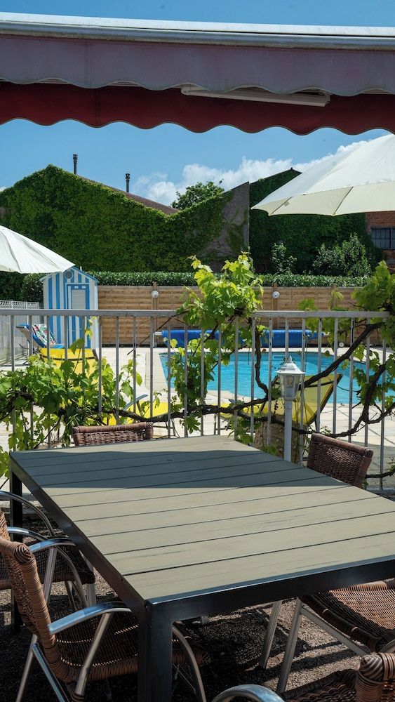 Hôtel Le Relais Du Canalou.