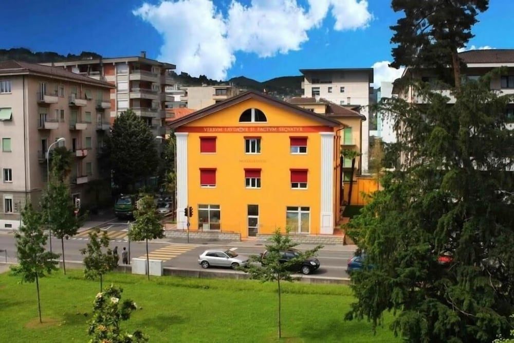 GuestHouse Lugano University