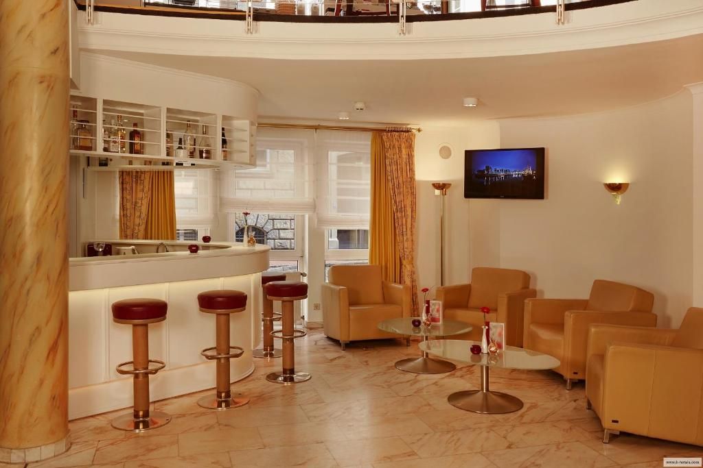 Sunday Hotel Stade Herzog Widukind.