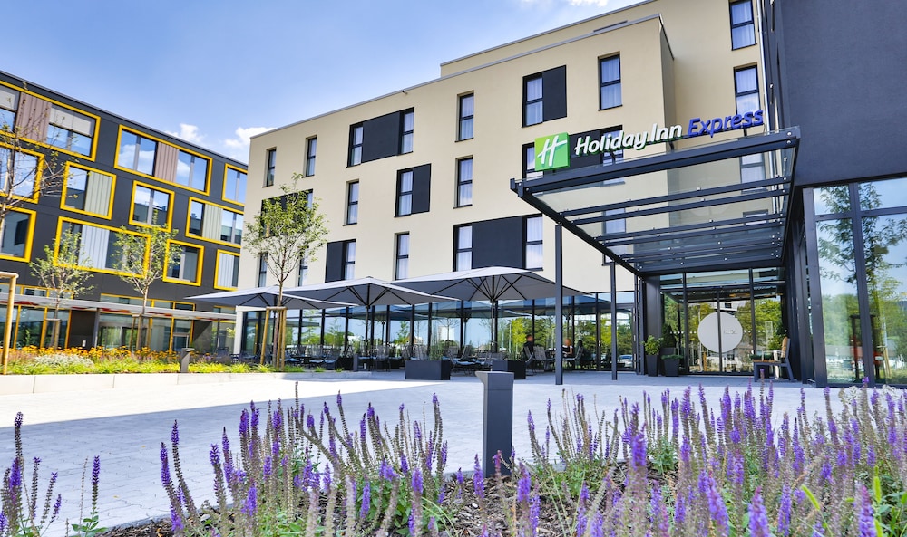 Holiday Inn Express Karlsruhe - City Park, an IHG Hotel