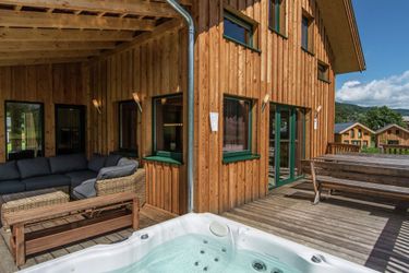 12-Personen Ferienhaus Beautiful Chalet in Sankt Georgen on Ski Slopes