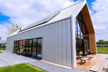 18-person group accommodation Loft