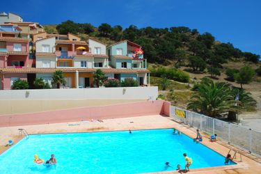4-Personen Ferienhaus Colorful apartment with balcony or terrace 500m from the sea