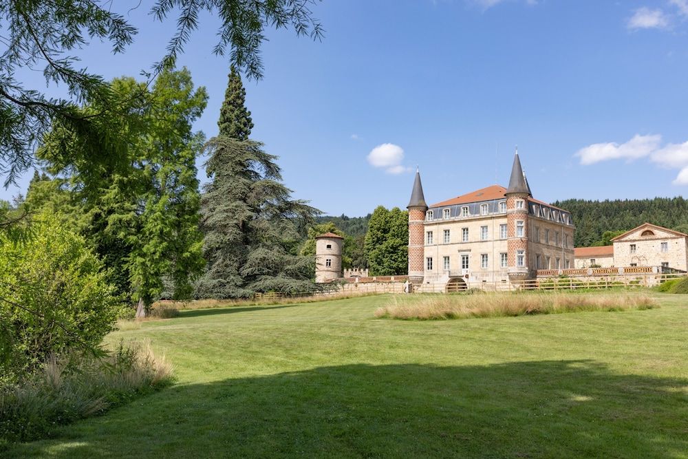 Domaine et Château de Valinches