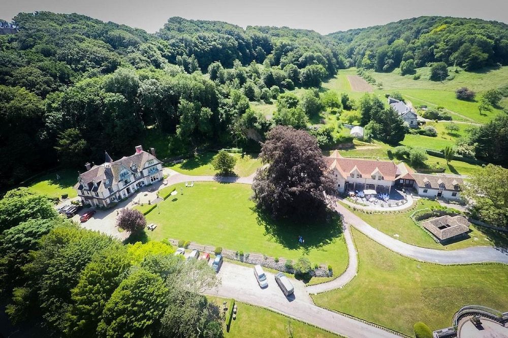 Le Manoir des Impressionnistes Hôtel & Restaurant.