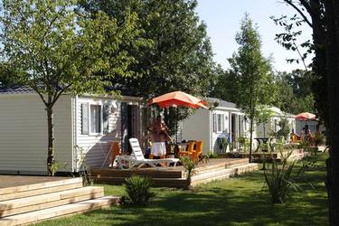 8-persoons Stacaravan Premium for 6/8 persons (3 bedrooms) (max 6 adults)
