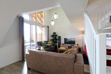 6-Personen Ferienwohnung sfeervol penthouse direct aan de skipiste