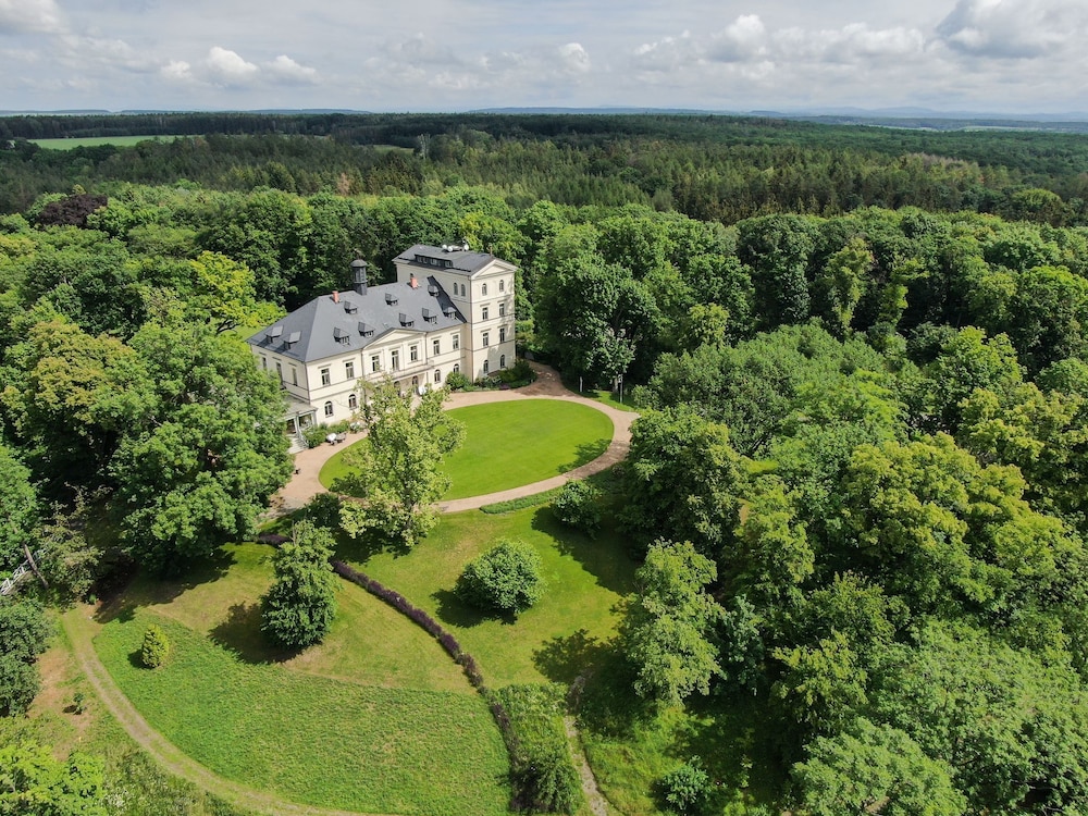 Chateau Mcely