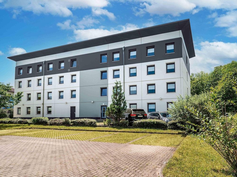 B&B HOTEL Freiburg-West.