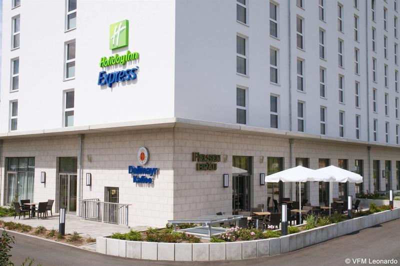 Holiday Inn Express Nürnberg-Schwabach <br/>63.33 ew <br/> <a href='http://vakantieoplossing.nl/outpage/?id=8fe623512f5de781d612b0e61db3db58' target='_blank'>View Details</a>