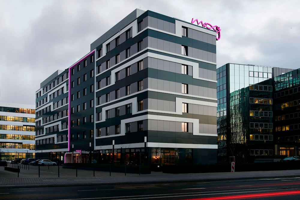 MOXY Frankfurt Eschborn