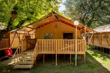 6-persoons Safaritent 3 bedroom luxury lodge (max 3 adults)
