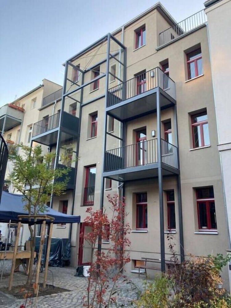 Arbio I Lax Apartments.