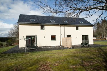 6-persoons bungalow Comfortable bungalow with a terrace located in the Ourthedal
