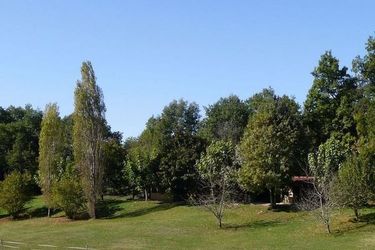 7-la personne bungalow Comfortable house with terrace in south Dordogne