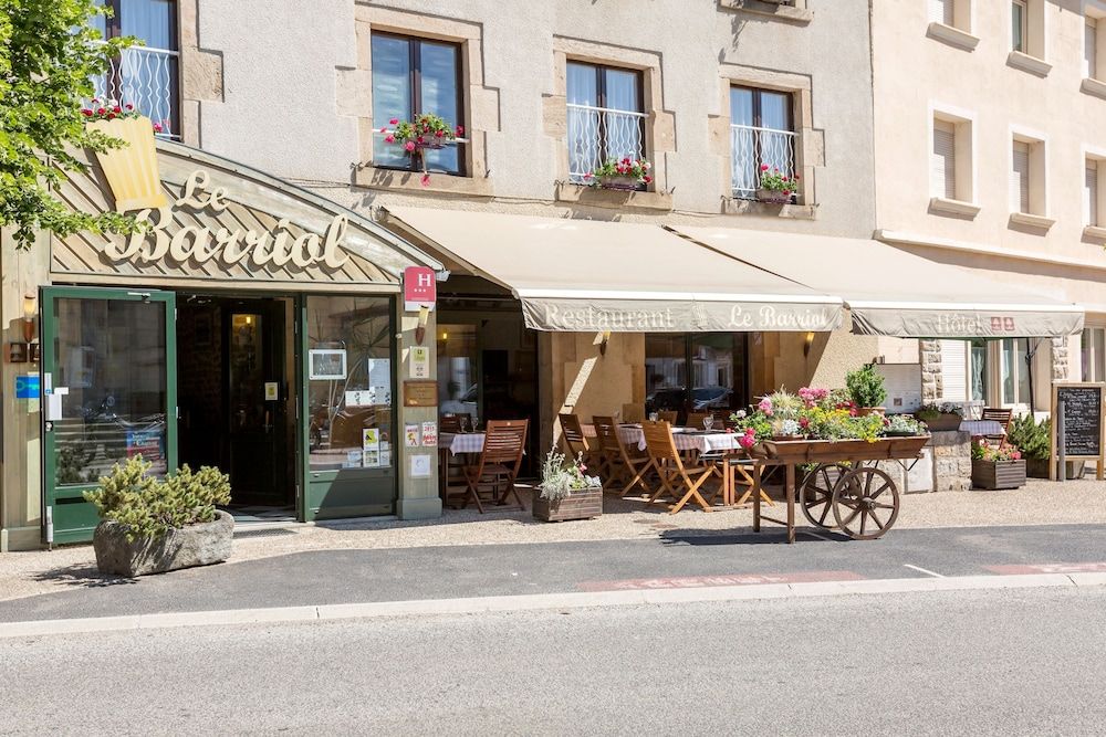 Hôtel Restaurant Le Barriol