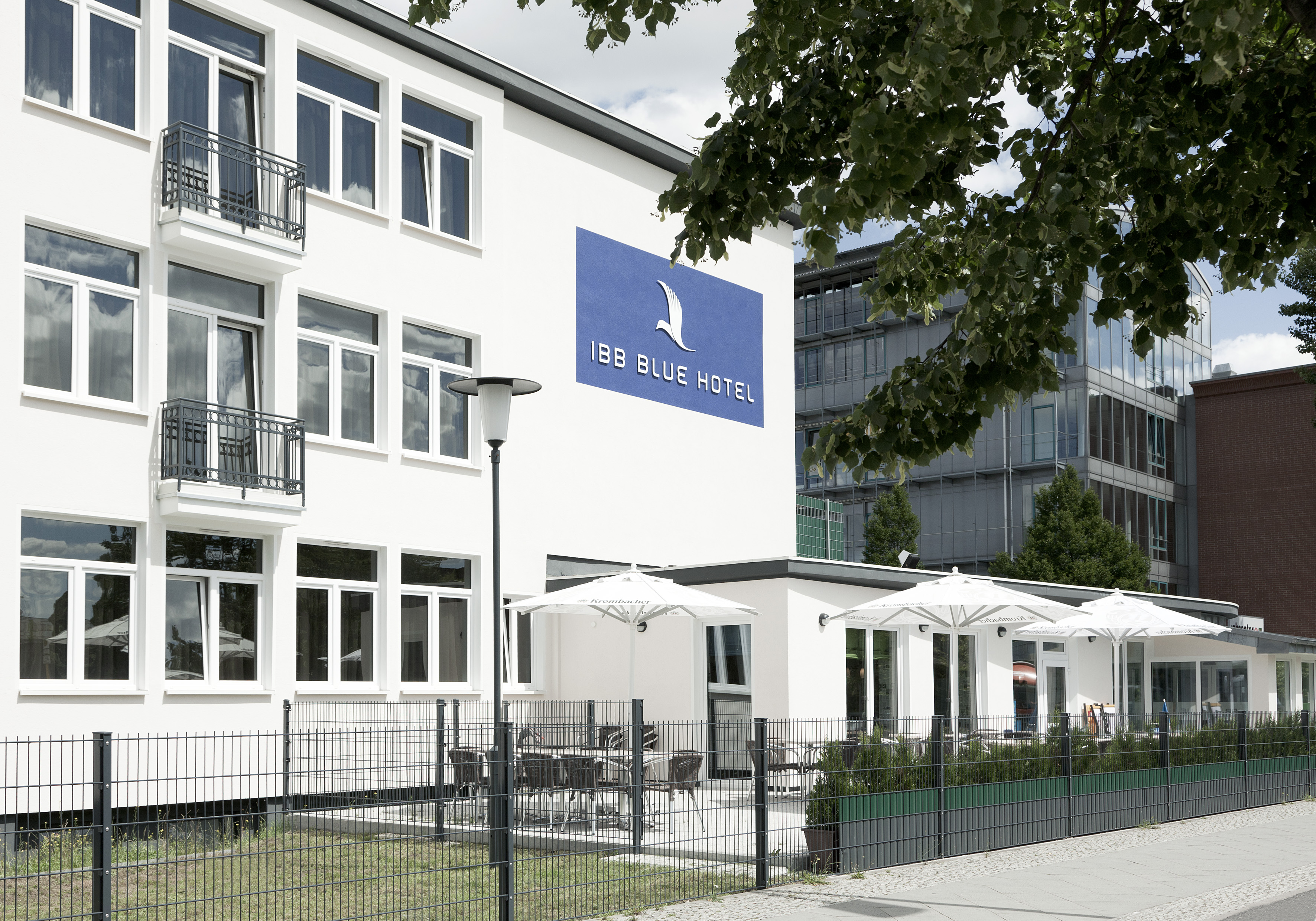 IBB Blue Hotel Berlin-Airport <br/>60.27 ew <br/> <a href='http://vakantieoplossing.nl/outpage/?id=df4a53b8a0caa400d05c7dc9237033c1' target='_blank'>View Details</a>